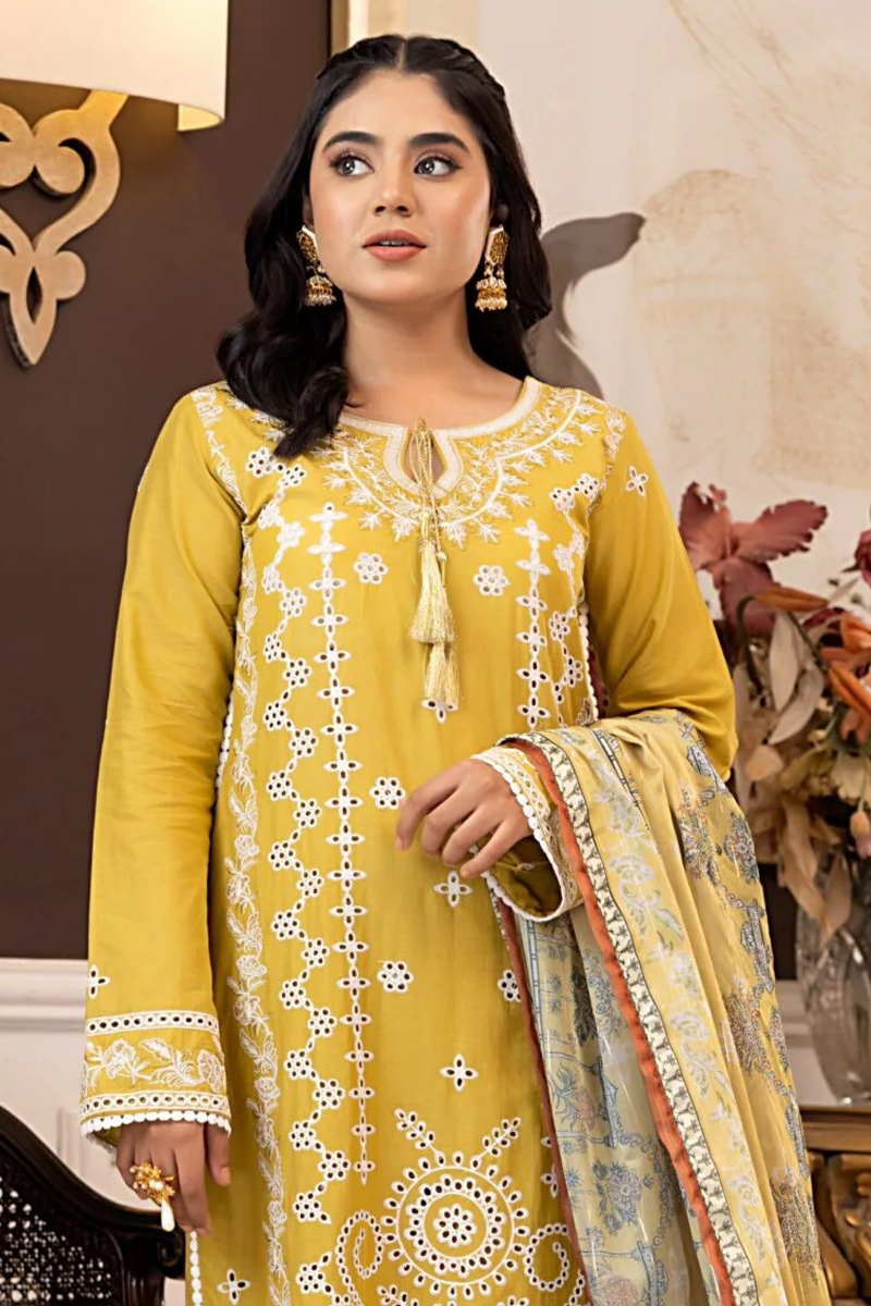 Regalia Embroidered Lawn In Yellow