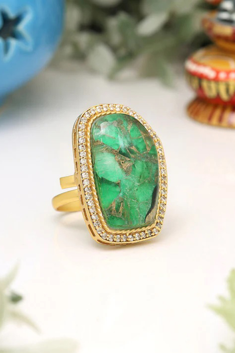AD Finger Ring In Green