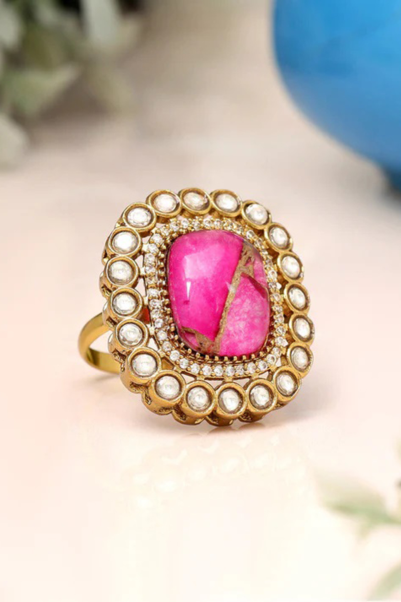 AD Finger Ring In Magenta