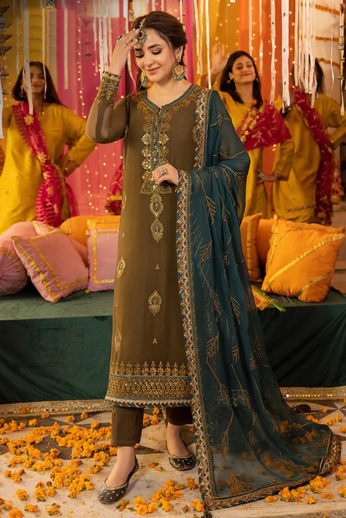 Dostana Chiffon Salwar Suit 201461 01
