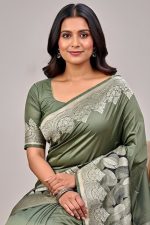 Silk Saree In Green 600656 02