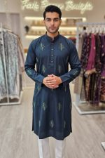 Punjabi In Forest Green 550152 01