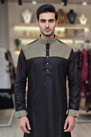 Royal Punjabi In Black 550104 02